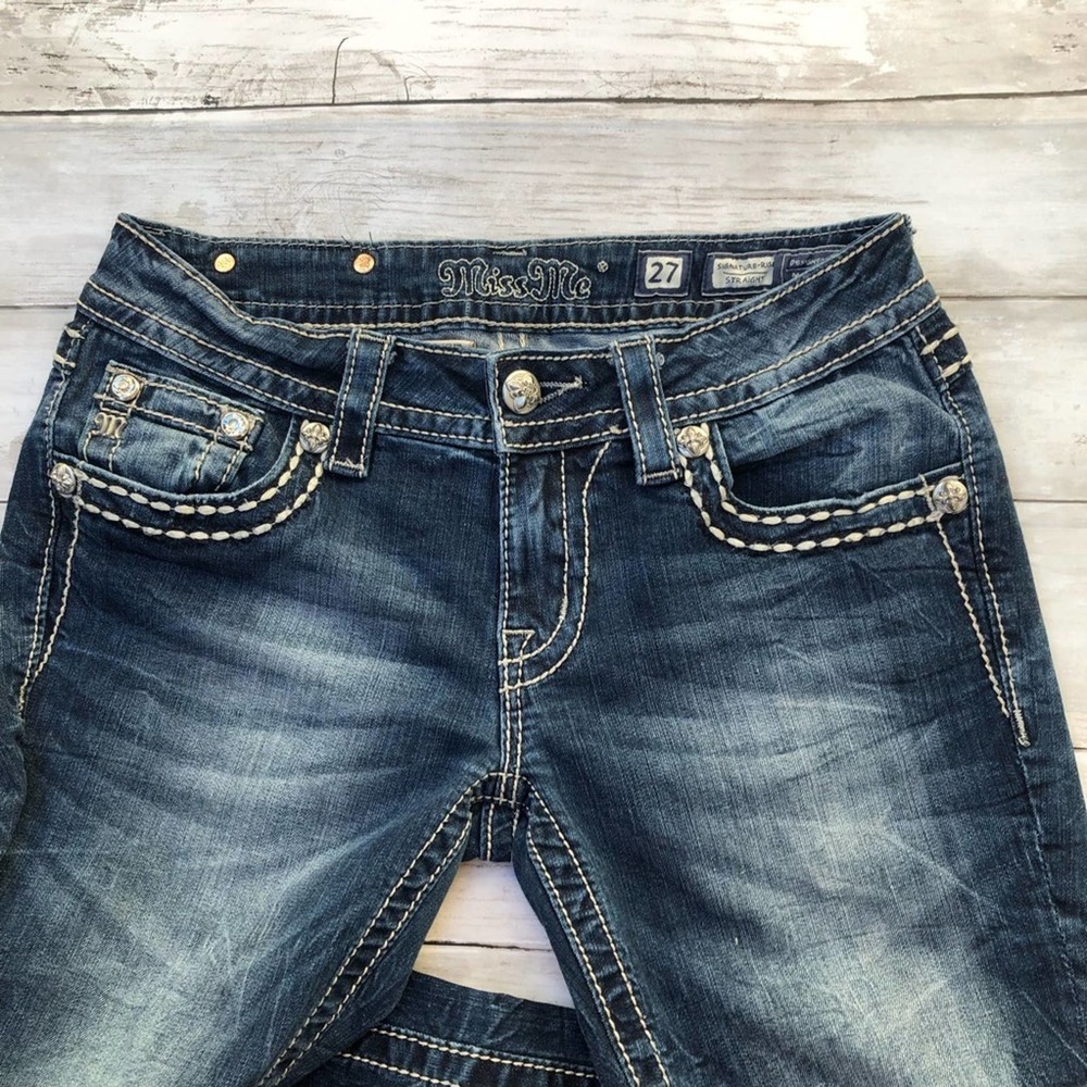 Miss Me Signature Straight Jeans - Picture 6 of 8